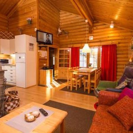 Holiday Home Yllaes-Topin Lomamaja 2 By Interhome Yllasjarvi Bagian luar foto